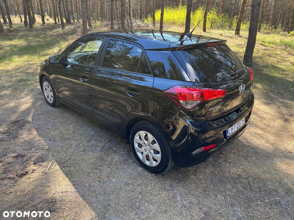 Hyundai i20 1.1 CRDi - 9