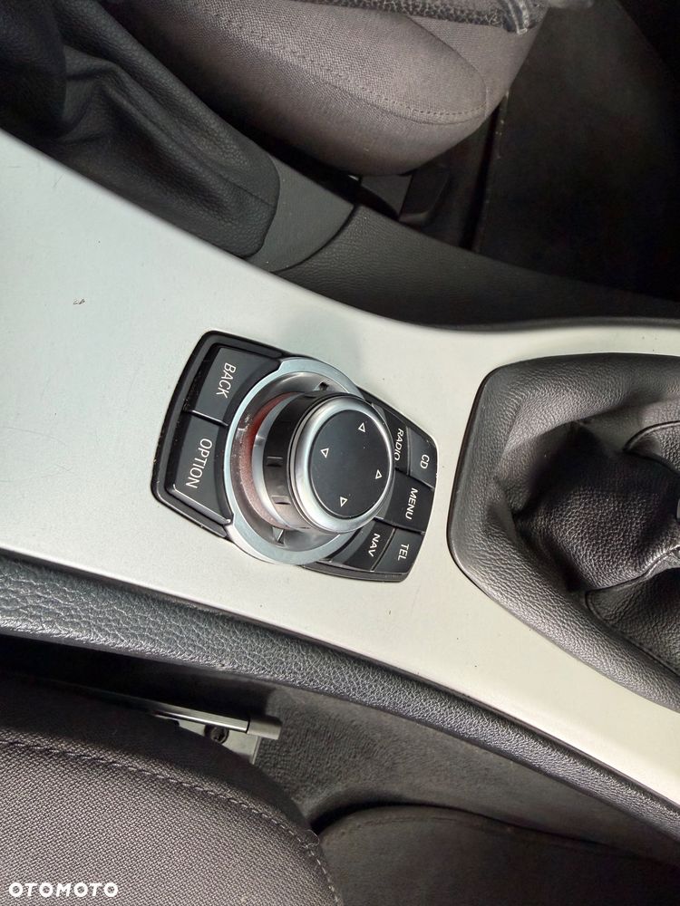 BMW Seria 3 320d DPF - 18