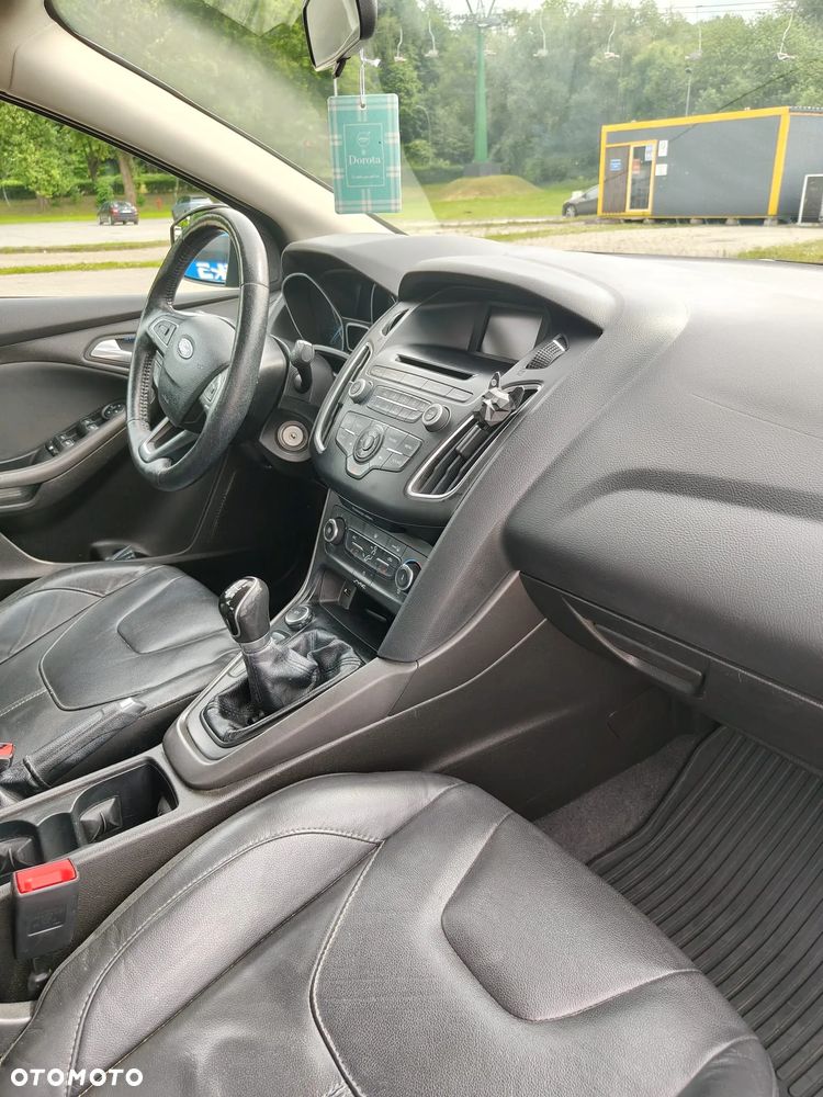Ford Focus - 21