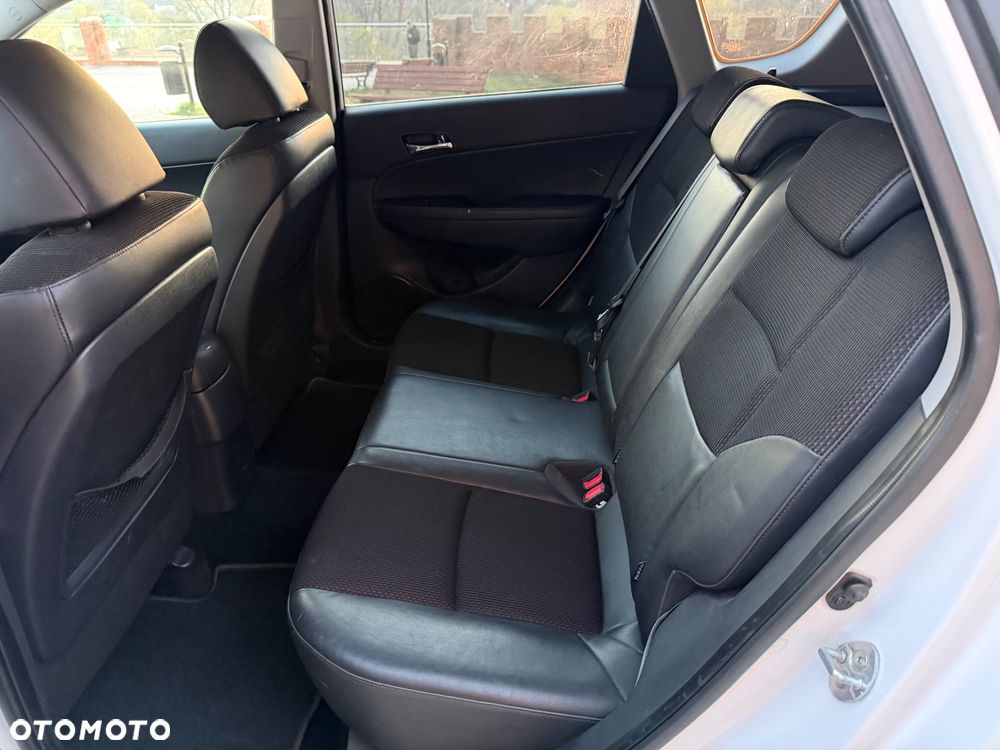 Hyundai i30 i30cw 1.4 Edition 20 - 20