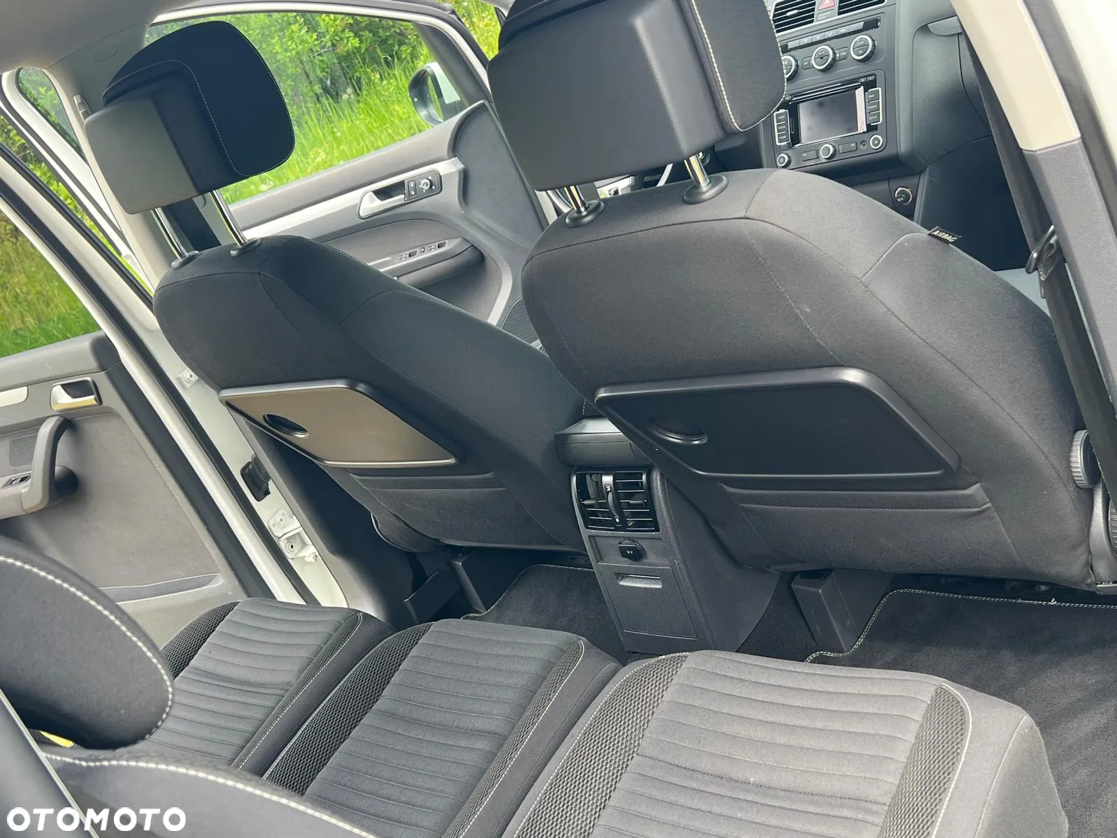 Volkswagen Touran 1.6 TDI DPF Trendline - 15