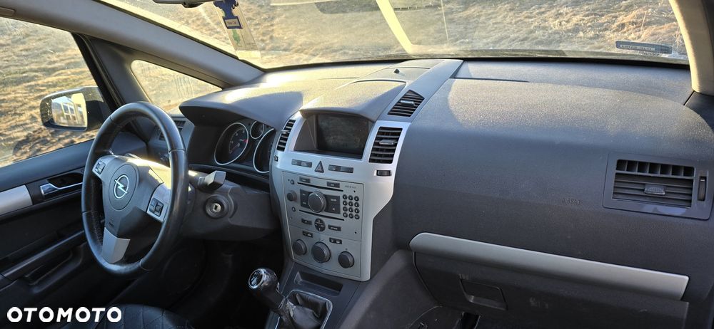 Opel Zafira - 7