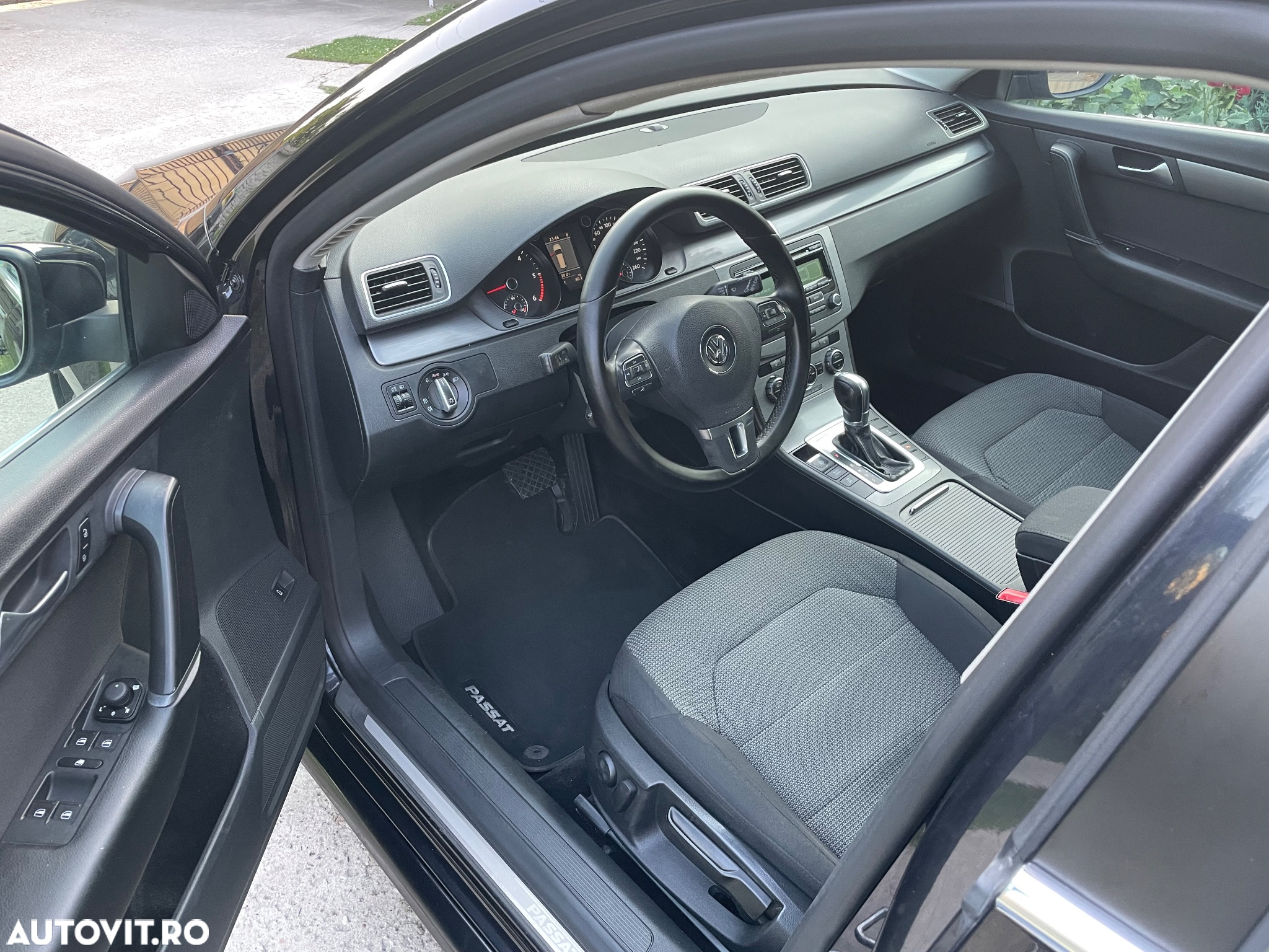 Volkswagen Passat - 16