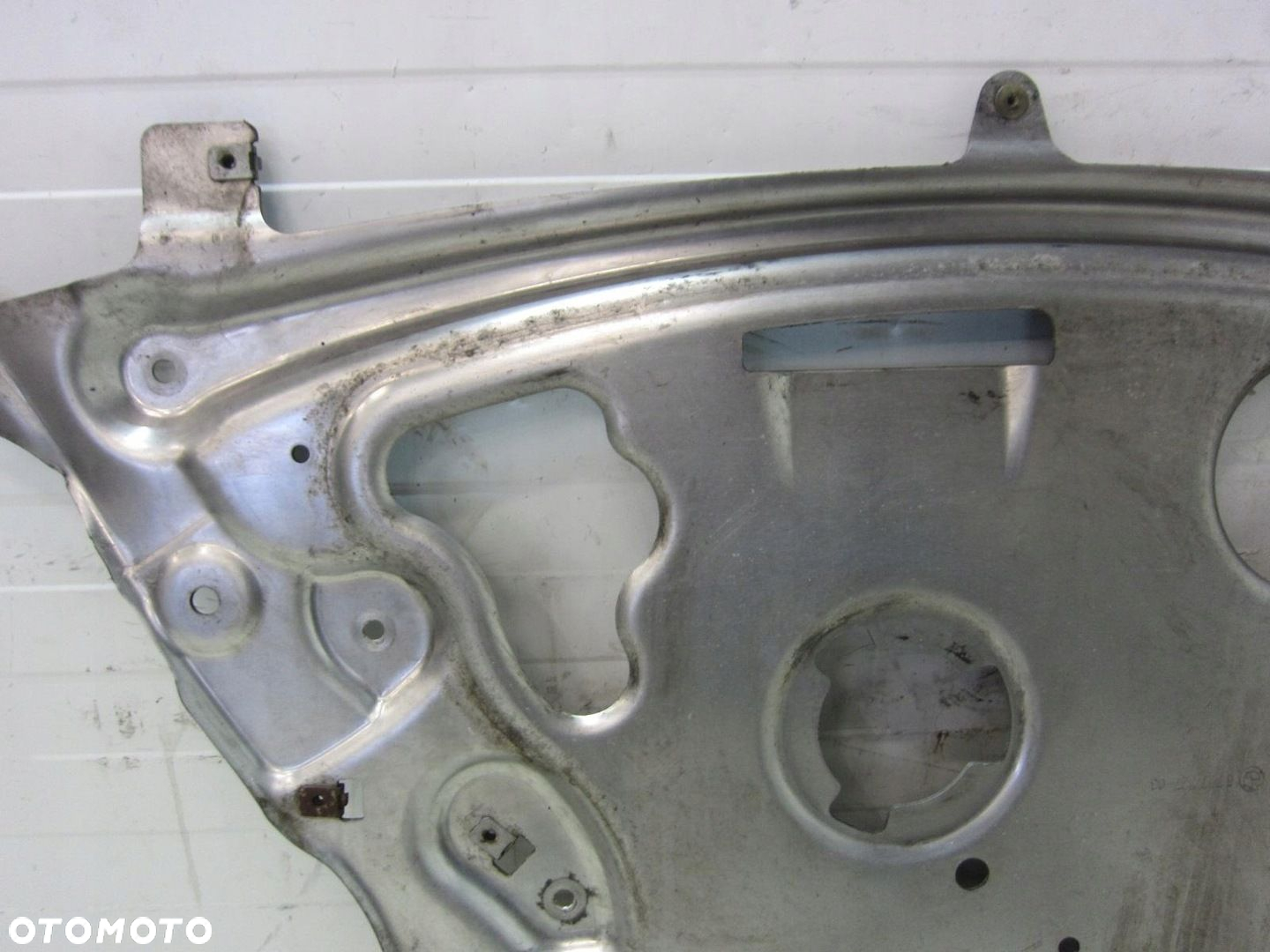 BMW 5 F10 F06 4X4 PŁYTA USZTYWNIAJĄCA OSŁONA POD SILNIK 31116777727 6777727 - 3