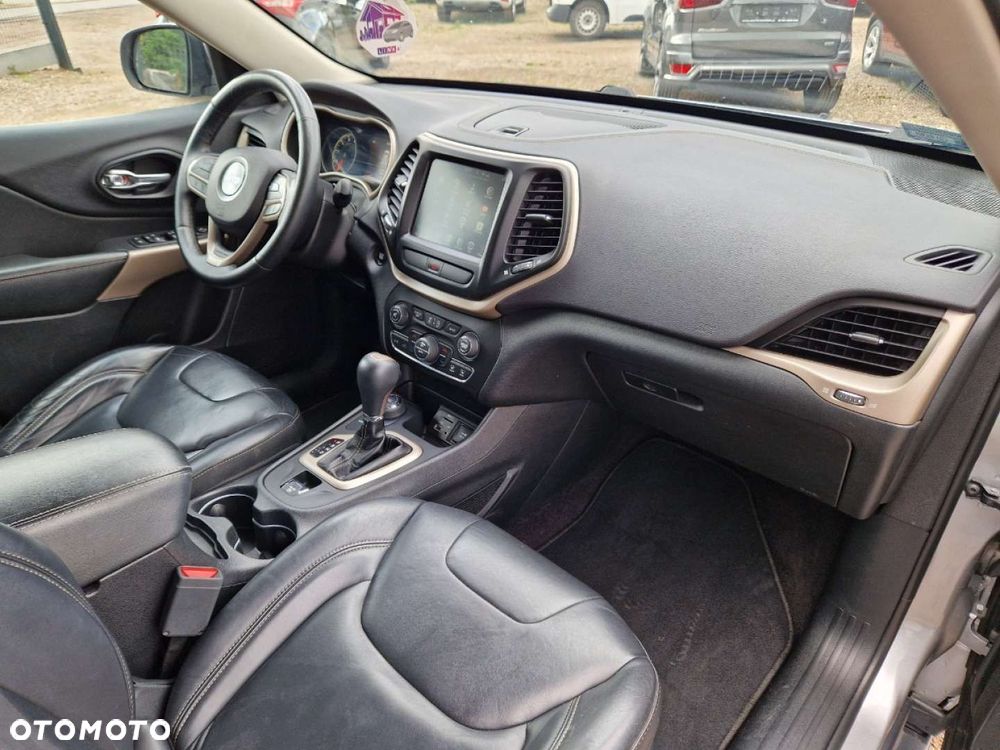 Jeep Cherokee 3.2 V6 Active Drive I Limited - 22