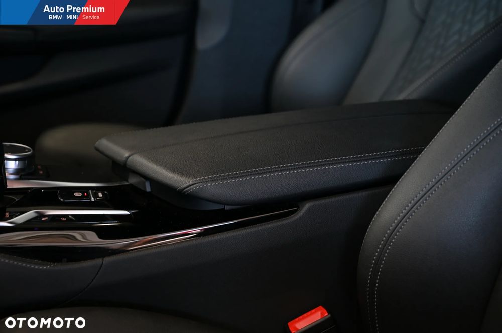 BMW Seria 5 520d xDrive mHEV sport - 8