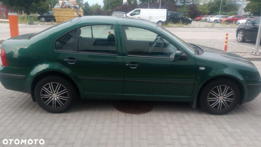 Volkswagen Bora - 2