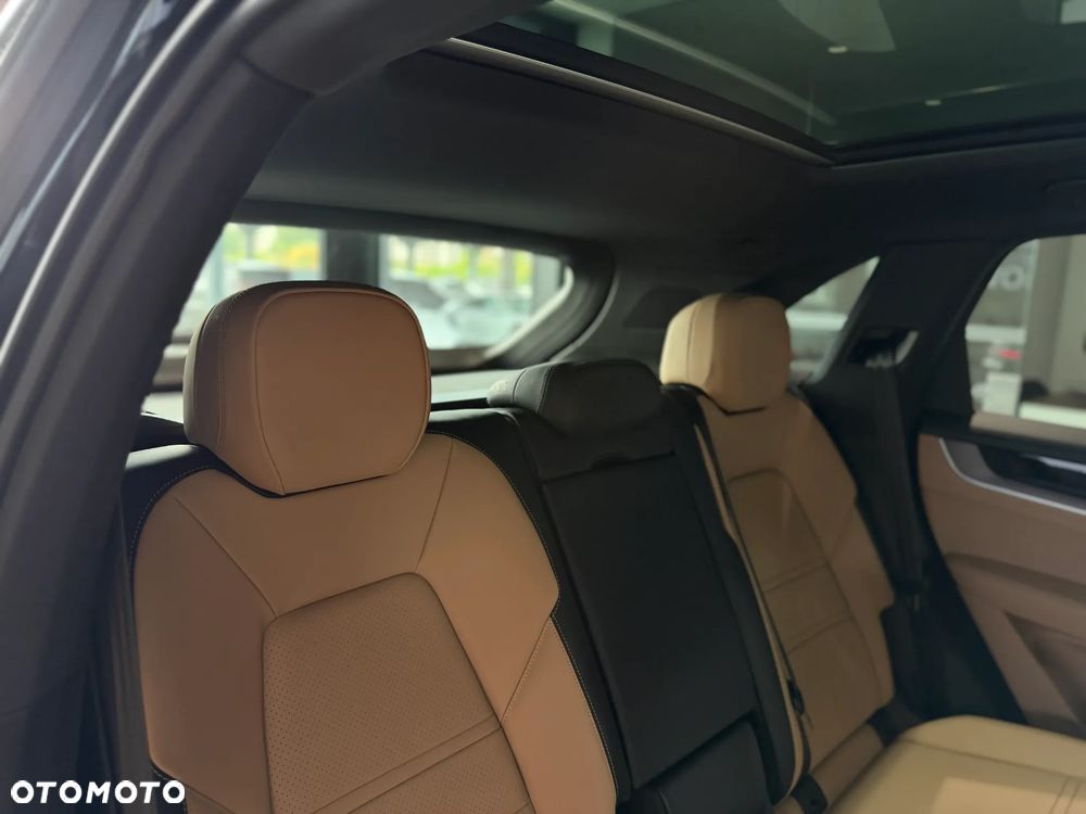 Porsche Cayenne Black Edition - 35