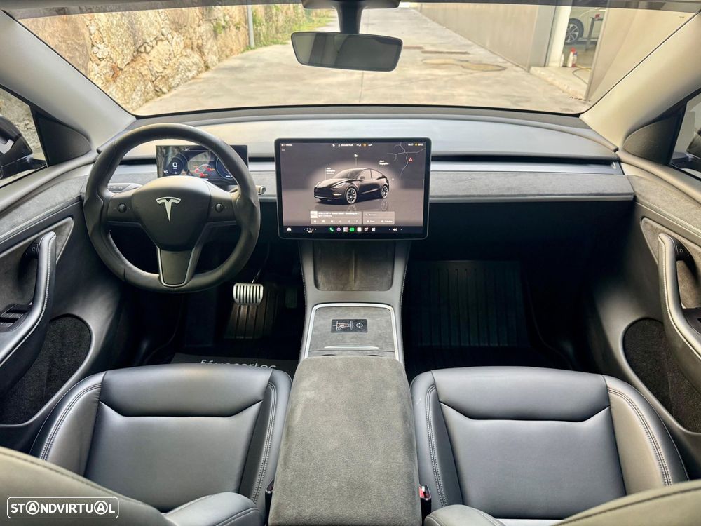 Tesla Model Y Long Range Dual Motor AWD - 8