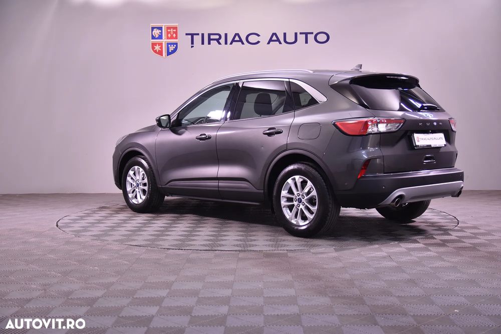 Ford Kuga - 3