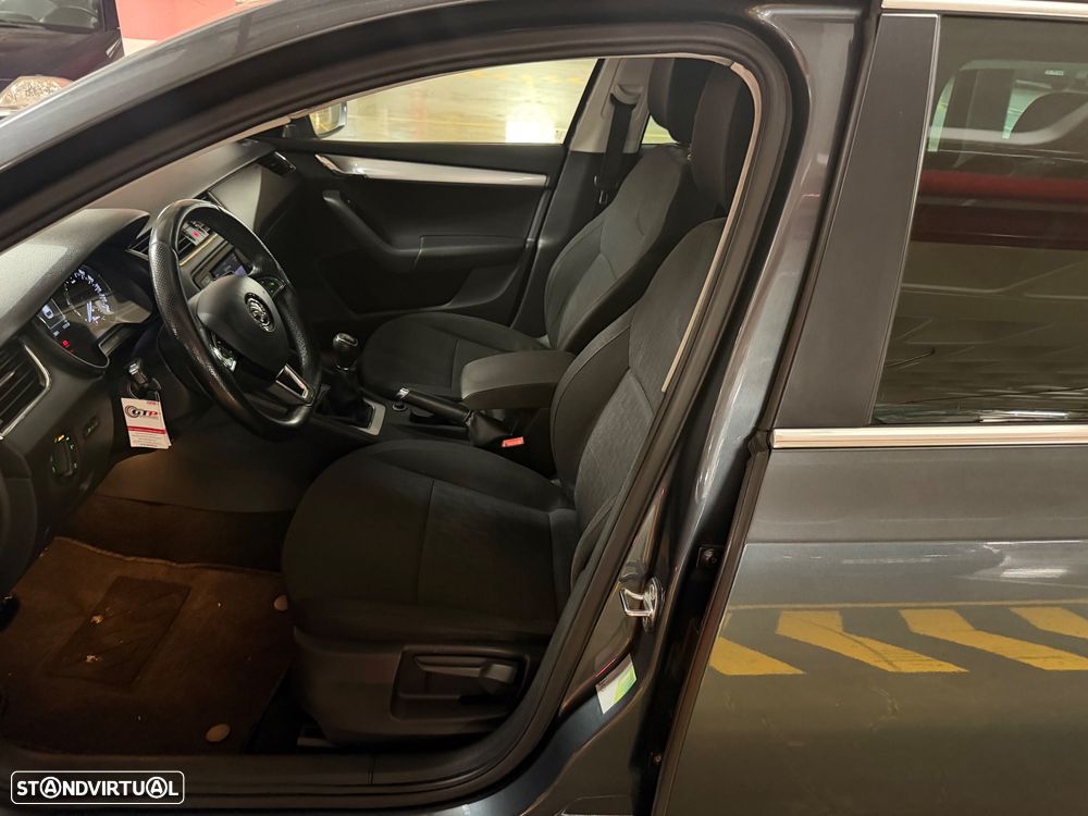 Skoda Octavia Break 1.6 TDi Elegance - 4