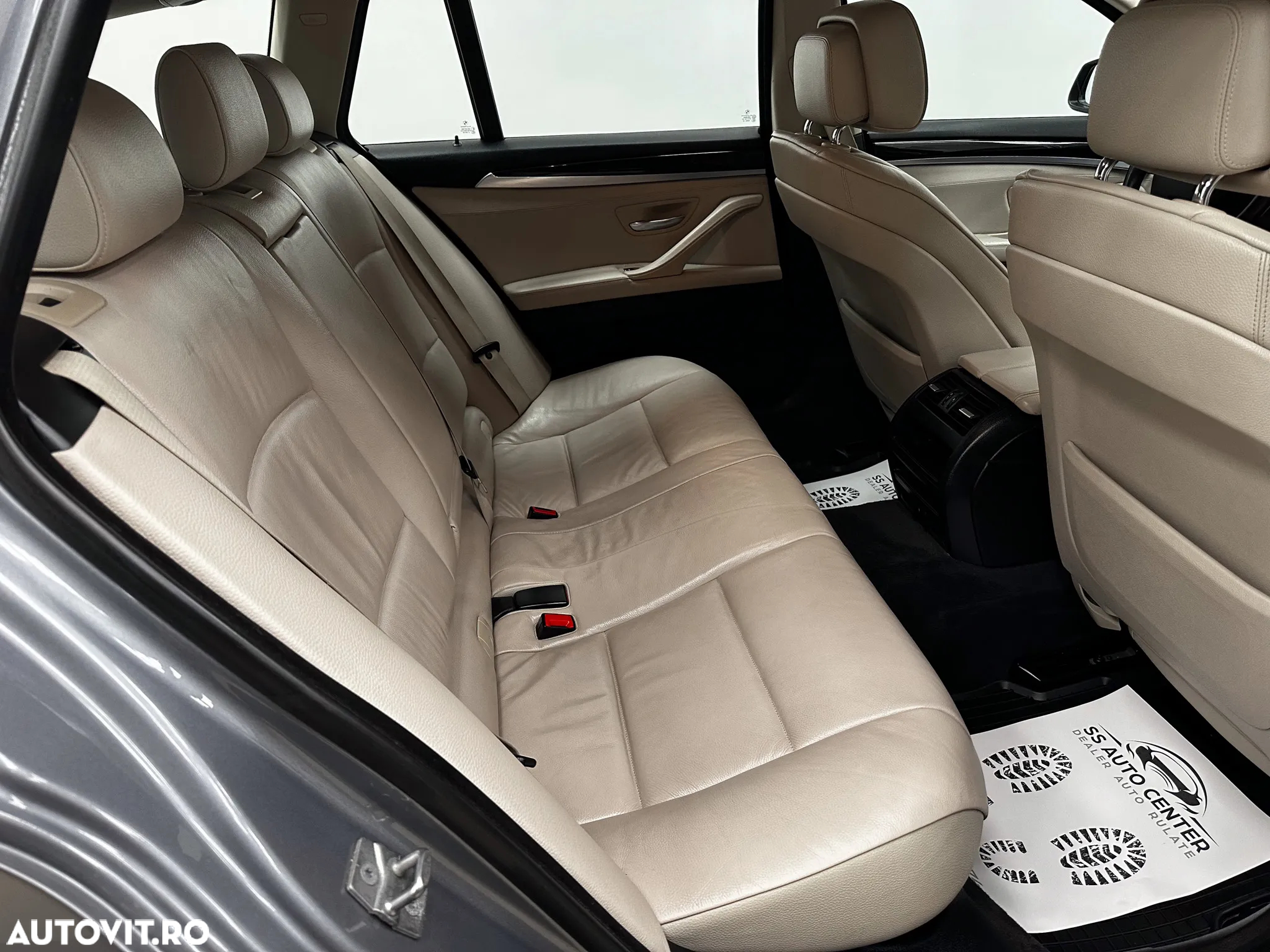 BMW Seria 5 520d Touring - 15