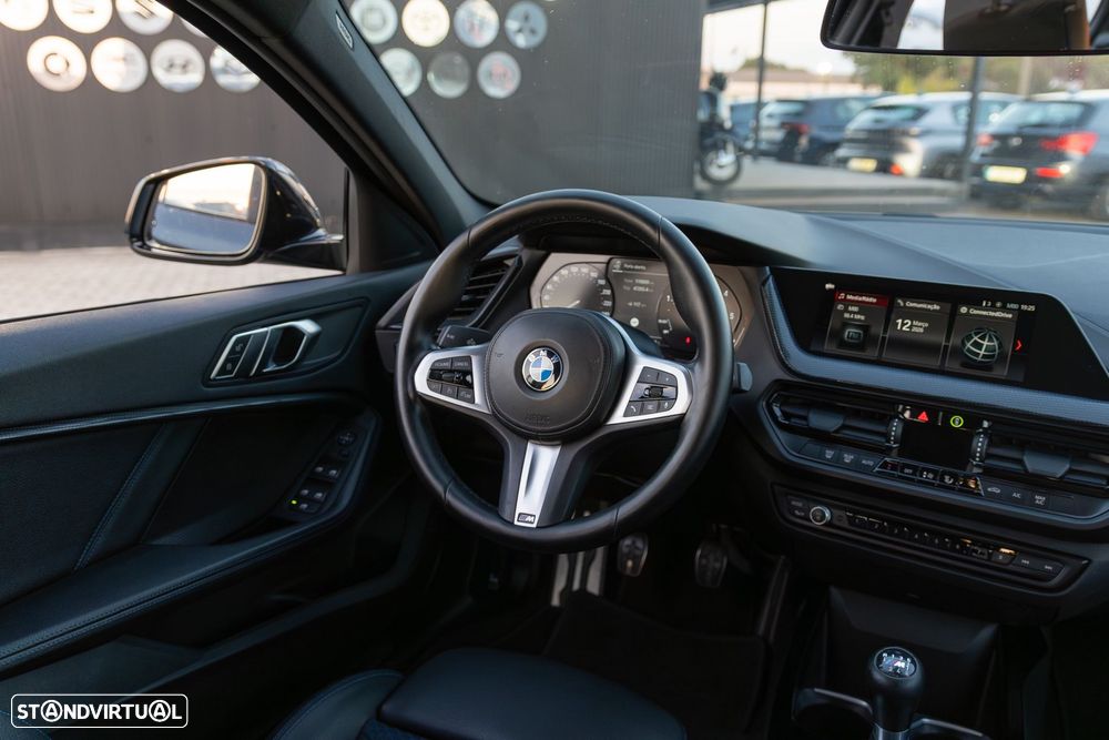 BMW 116 d Pack Desportivo M - 17