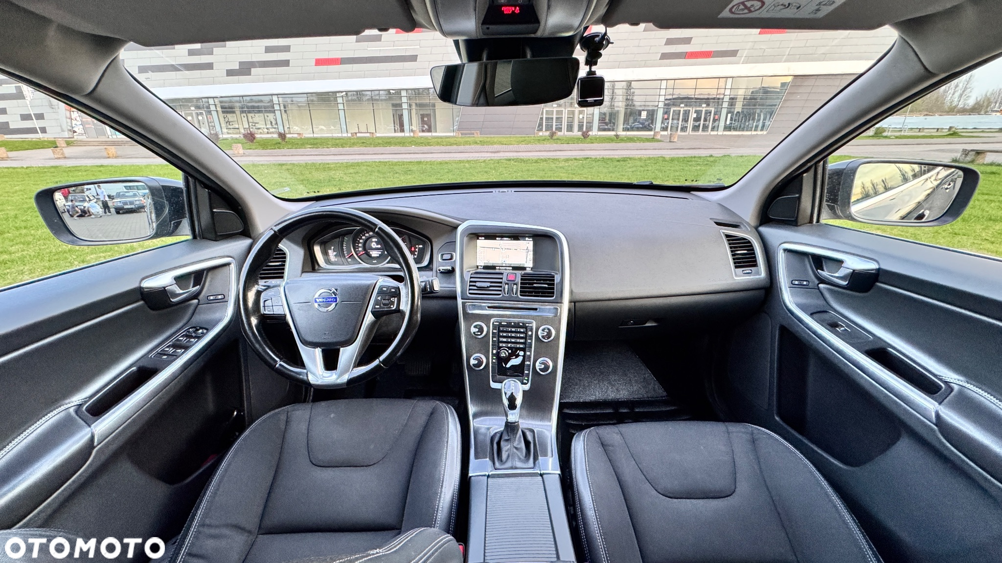 Volvo XC 60 D3 Drive-E Momentum - 13