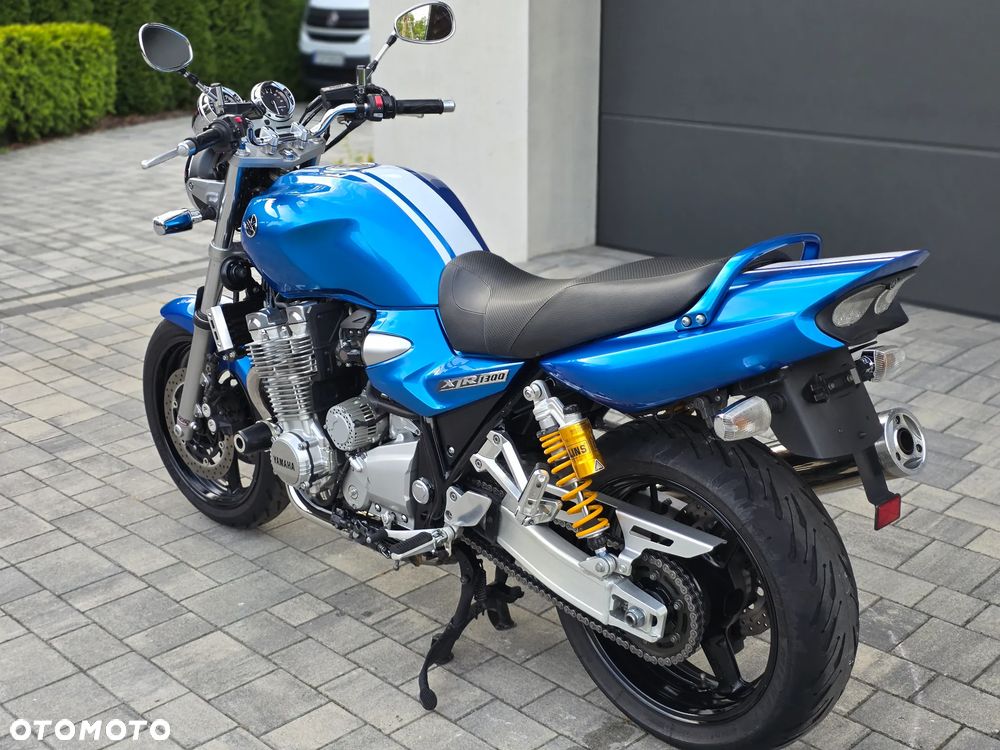 Yamaha XJR - 26