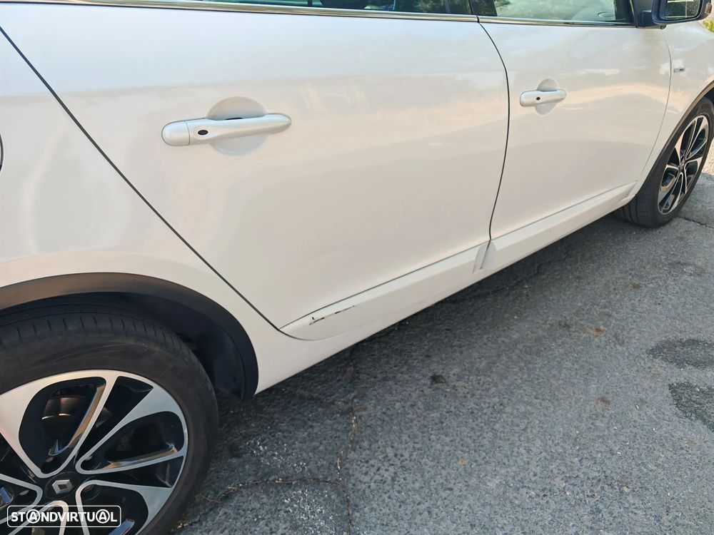 Renault Mégane Sport Tourer 1.6 dCi Bose Edition SS — fotografia 6