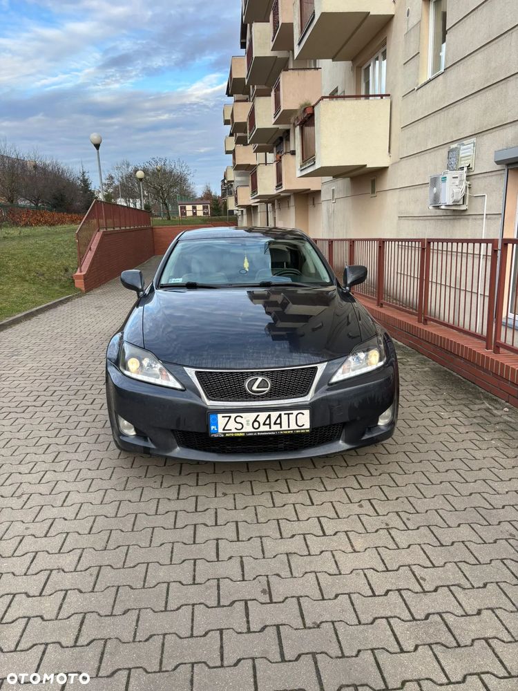 Lexus IS 220 D Prestige - 21