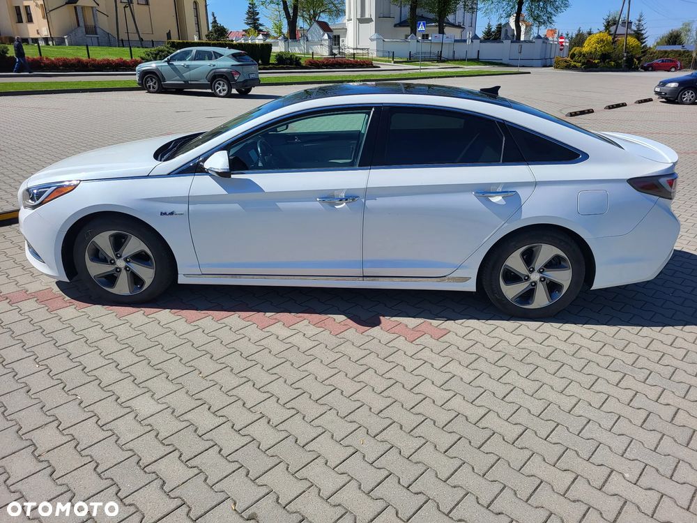 Hyundai Sonata - 7