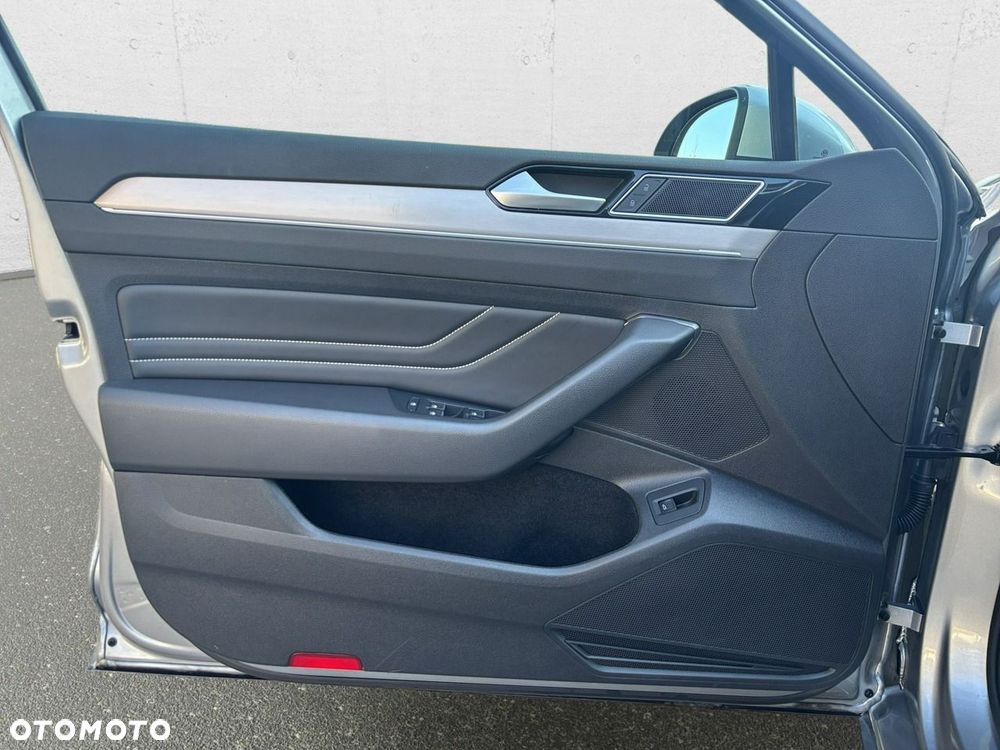 Volkswagen Passat 2023