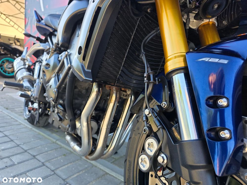 Yamaha FZ - 32