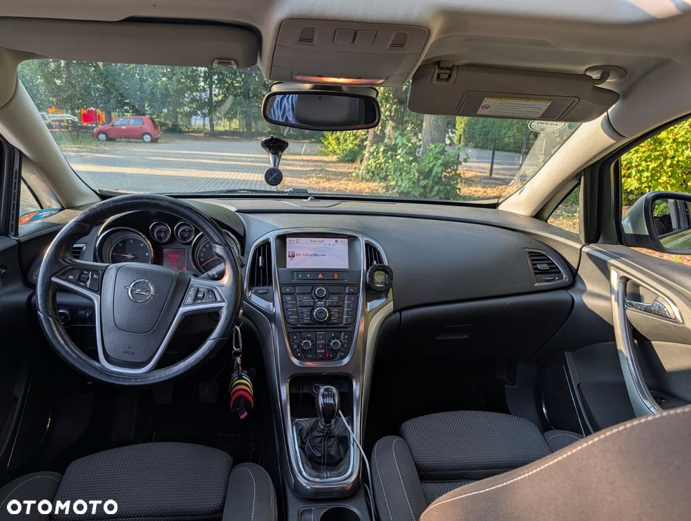 Opel Astra 2.0 CDTI DPF Cosmo - 4
