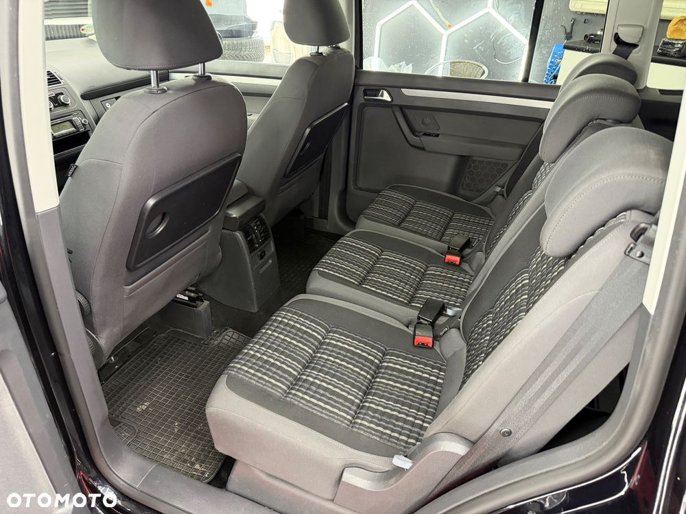 Volkswagen Touran 2.0 TDI DPF Cross - 21