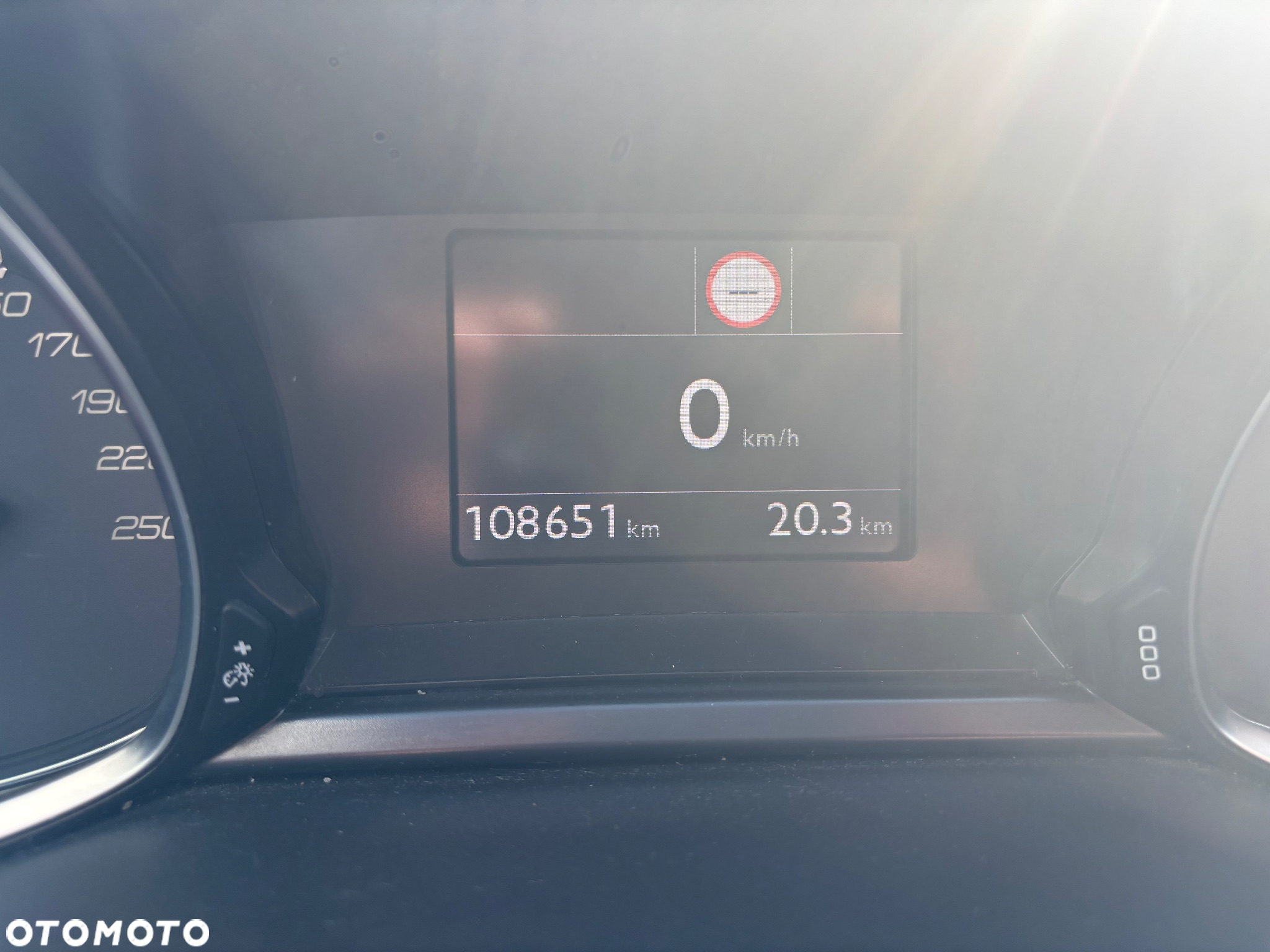 Peugeot 308 1.2 PureTech GPF Allure S&S - 12