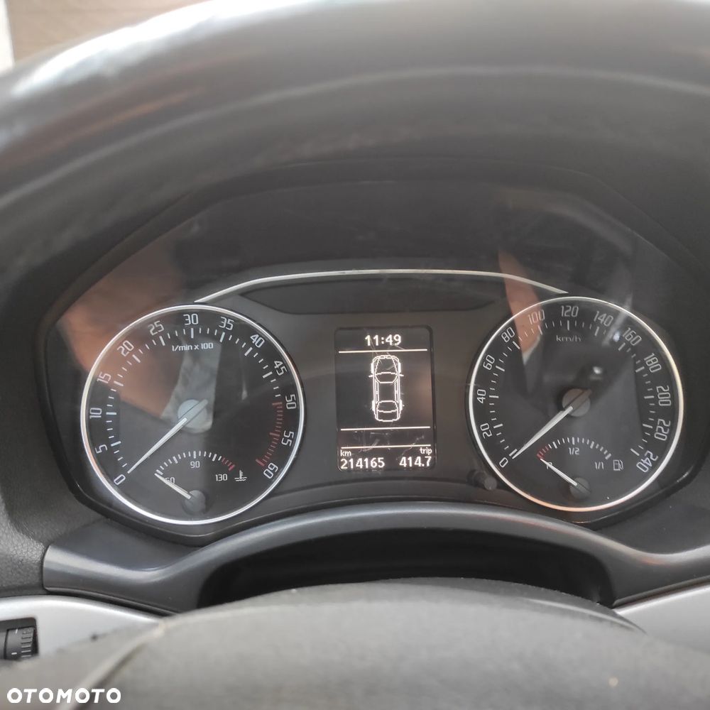 Skoda Octavia 1.6 TDI Classic DSG - 7