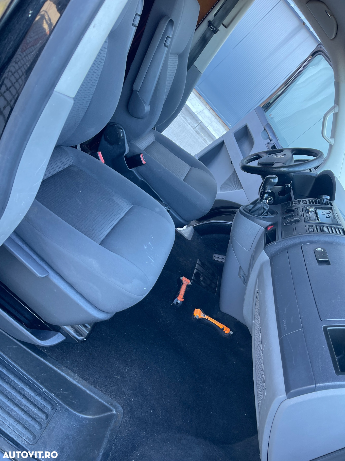 Volkswagen Transporter - 24