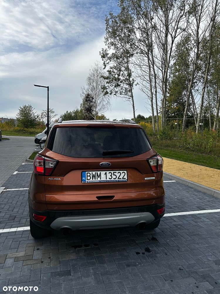 Ford Kuga - 4