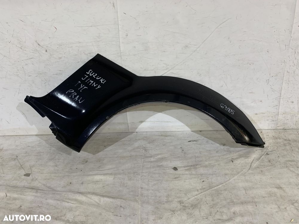 Bandou aripa dreapta fata, Suzuki Jimny, 1998, 1999, 2000, 2001, 2002, 2003, 2004, 2005, 2006, 2007, 2008, 2009, 2010, 2011, 2012, cod origine OE 77530-81A00. - 1