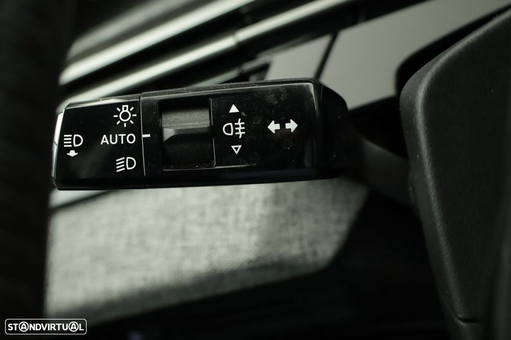 Peugeot 3008 1.2 Hybrid Allure e-DCS6 - 15
