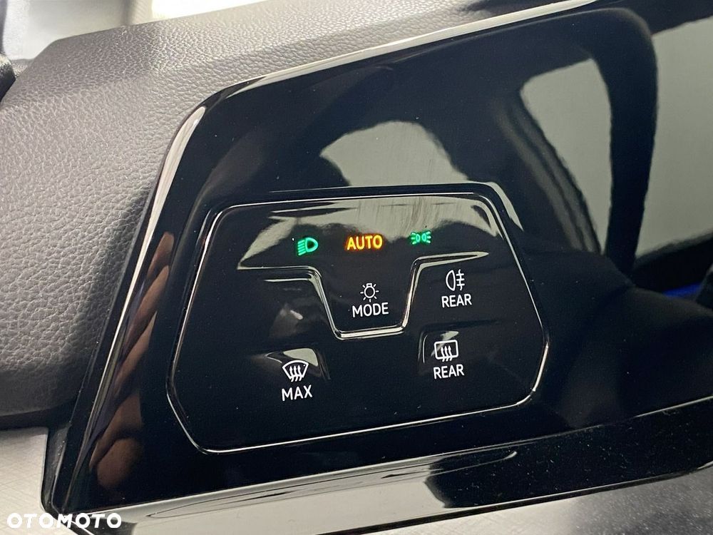 Volkswagen Golf 2.0 TDI Life - 26