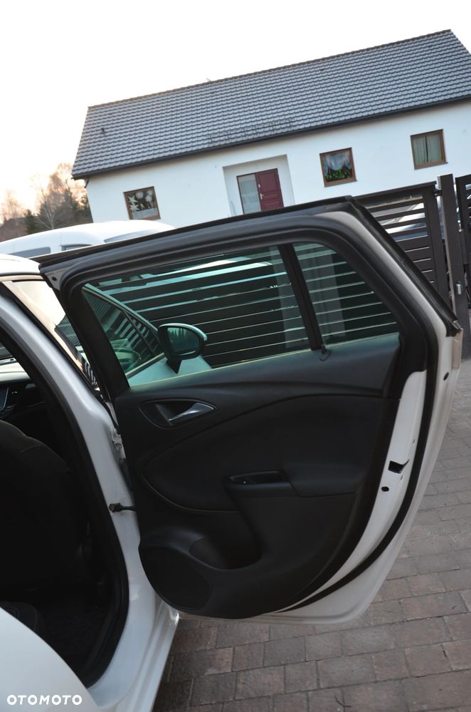 Opel Astra 1.4 Turbo ON - 15