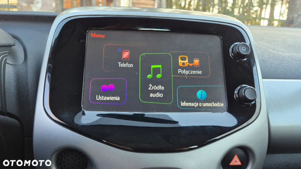 Toyota Aygo x-play - 25