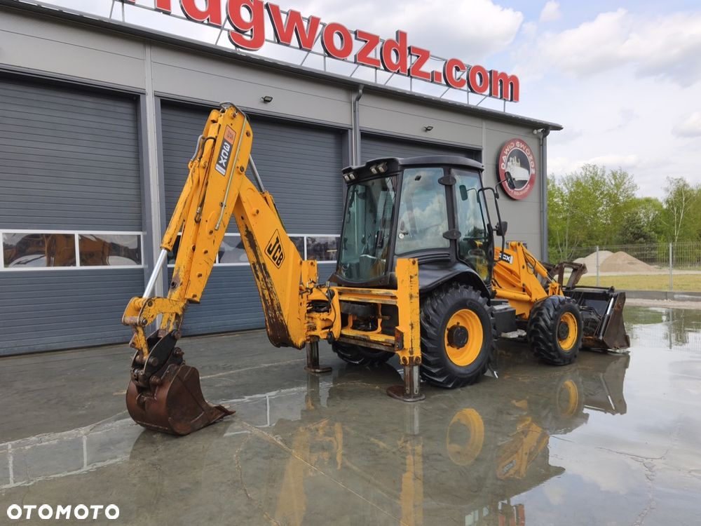 JCB 3CX - 4