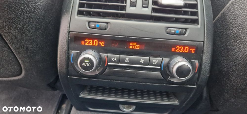 BMW Seria 5 530d Touring Sport-Aut - 16