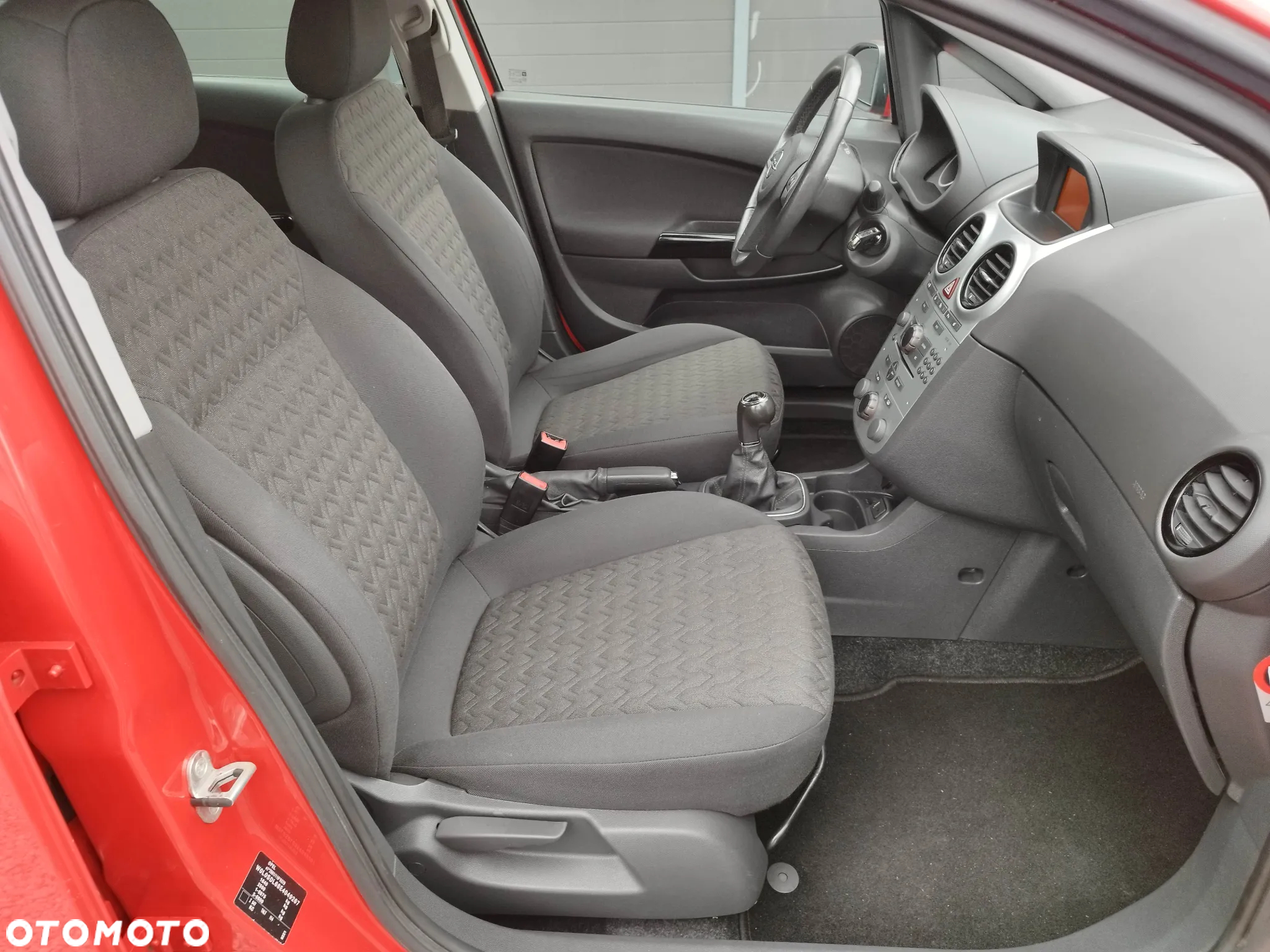 Opel Corsa 1.4 16V Innovation - 21