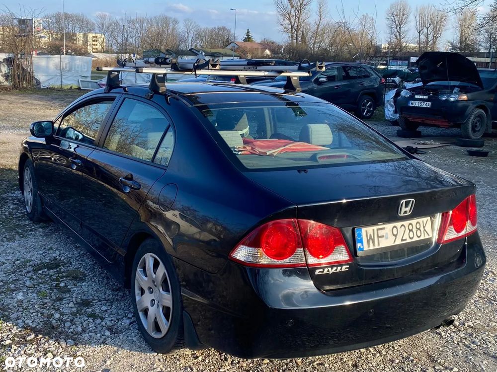 Honda Civic 1.8 Comfort - 1