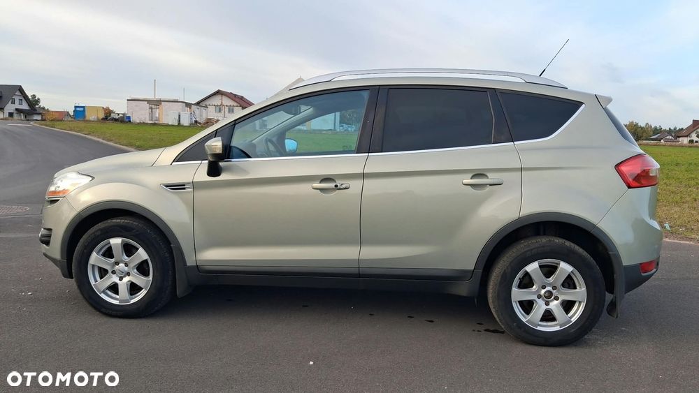 Ford Kuga - 8