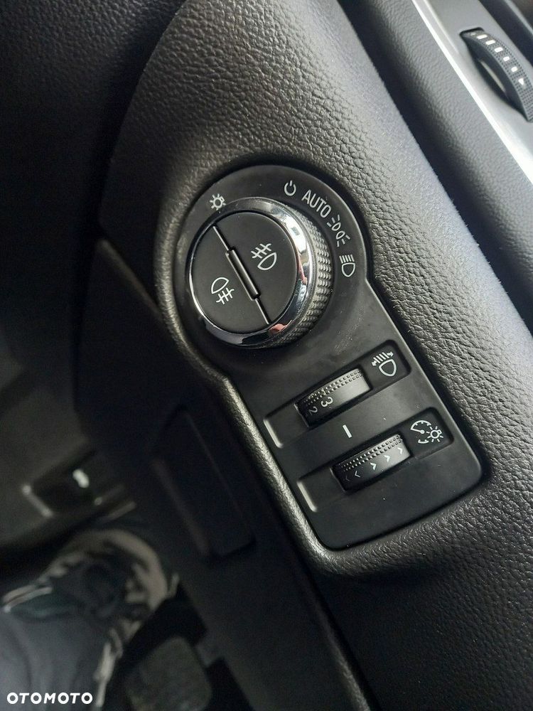 Opel Astra 1.4 150 Jahre - 35