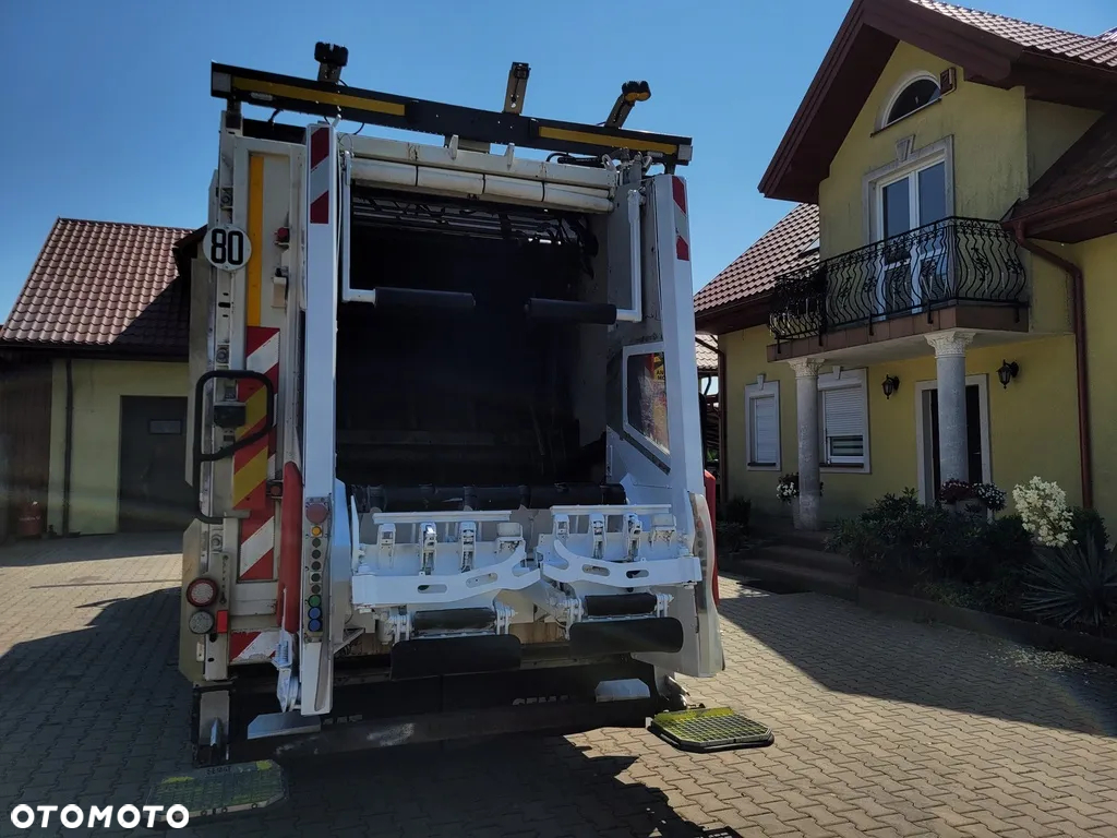 Renault D WIDE ŚMIECIARKA 22m3 / EURO 6 - 6