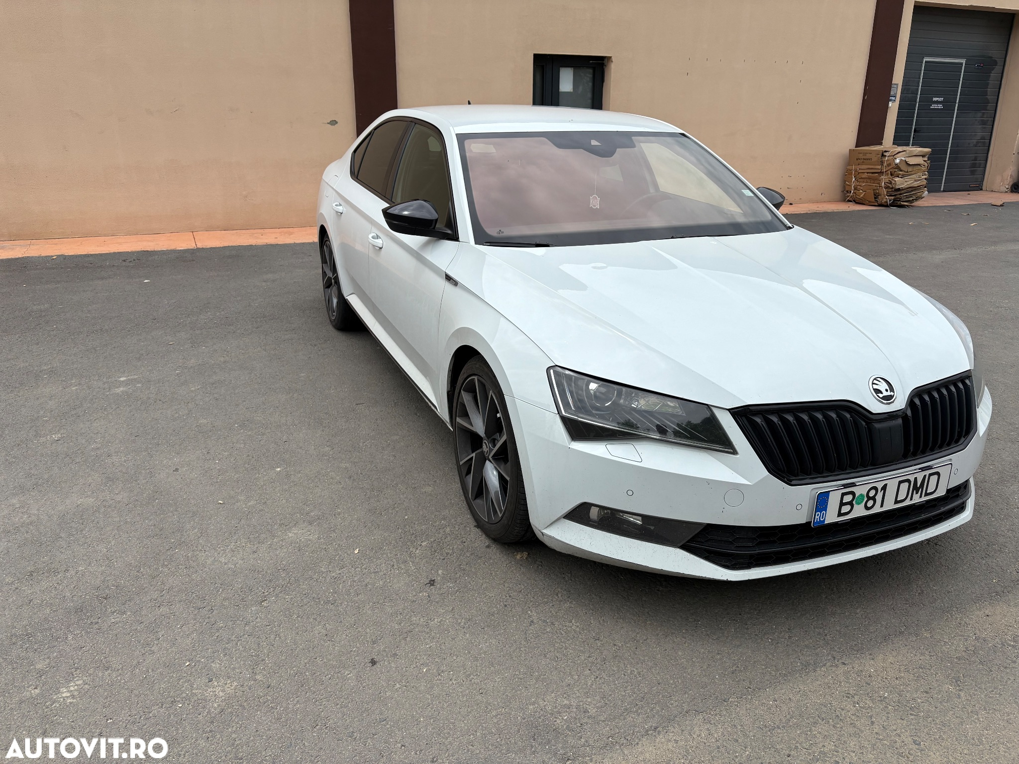 Skoda Superb 2.0 TDI DSG Sportline - 2
