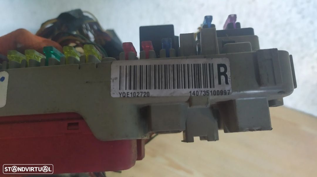 CAIXA DOS FUSIVEIS ROVER 400 YQE102720 - 1