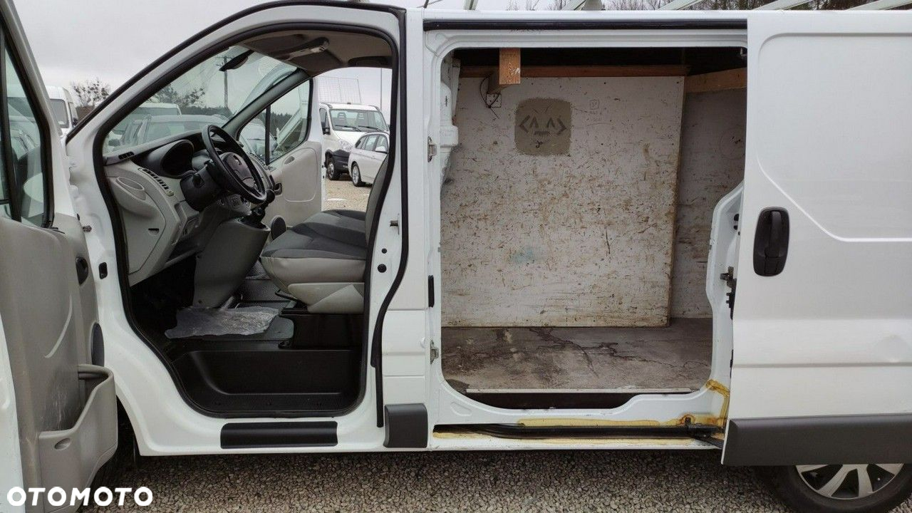 Opel Vivaro - 19