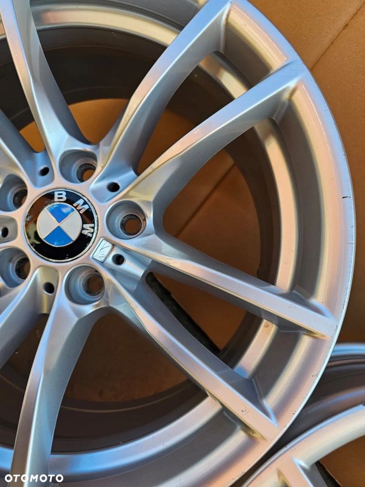 (F103) BMW OE M3 F80 M4 F82 F83 F30 F31 F32 M-Pakiet / 2284905 / 8,5Jx18 IS27 5x120 - 3