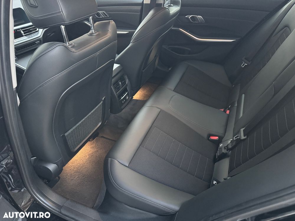 BMW Seria 3 320d xDrive Aut. Luxury Line - 24