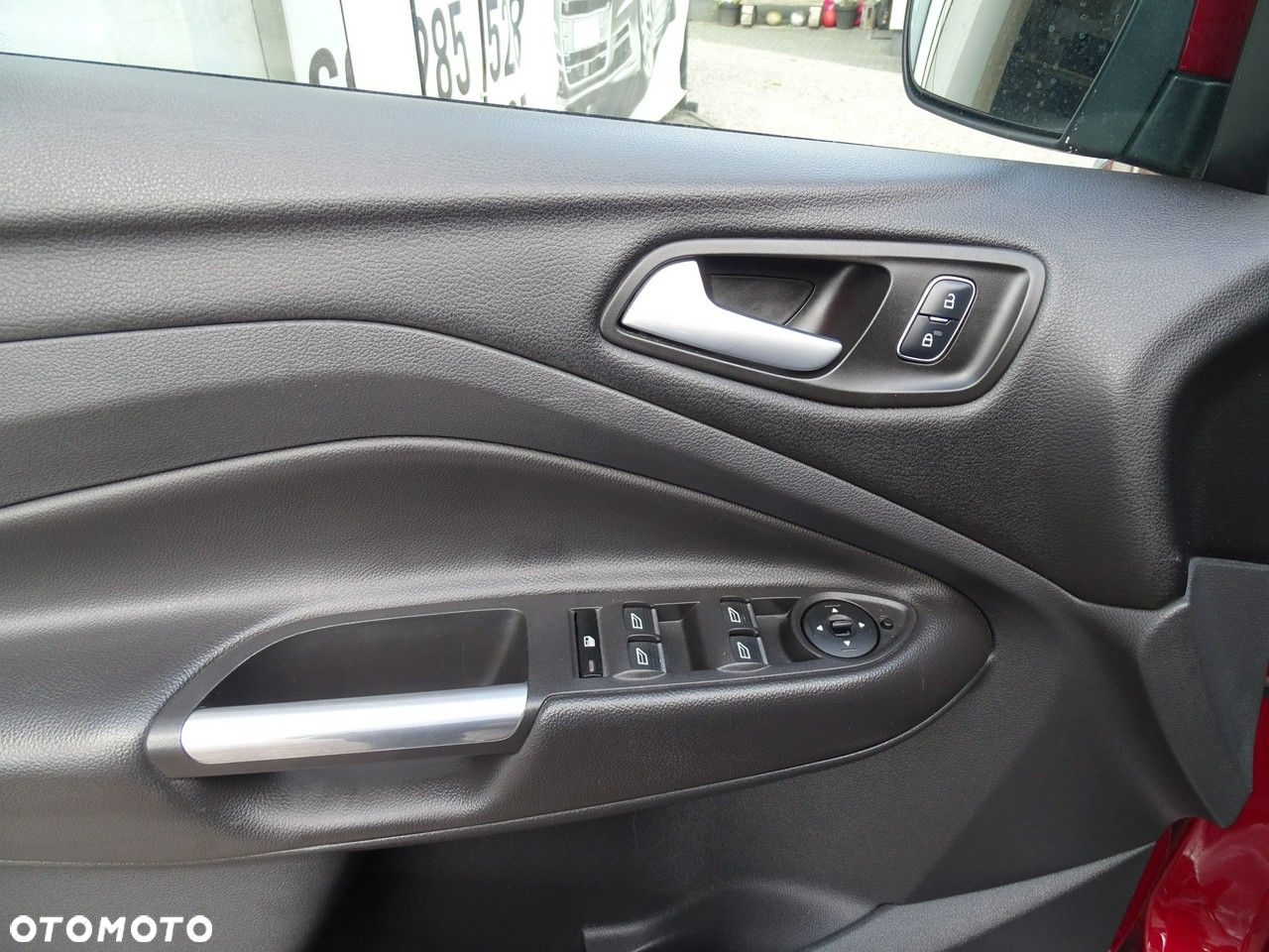 Ford Kuga - 21