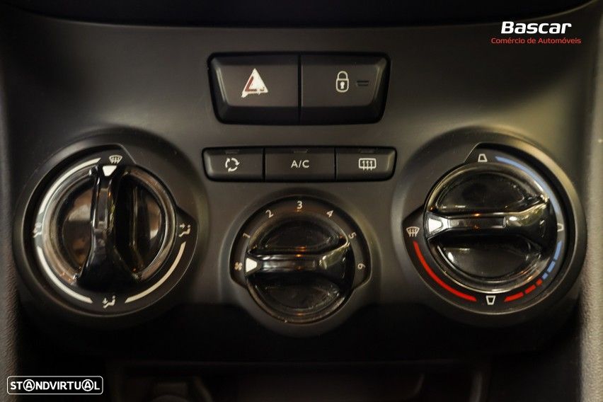Peugeot 208 1.4 HDi Active - 25