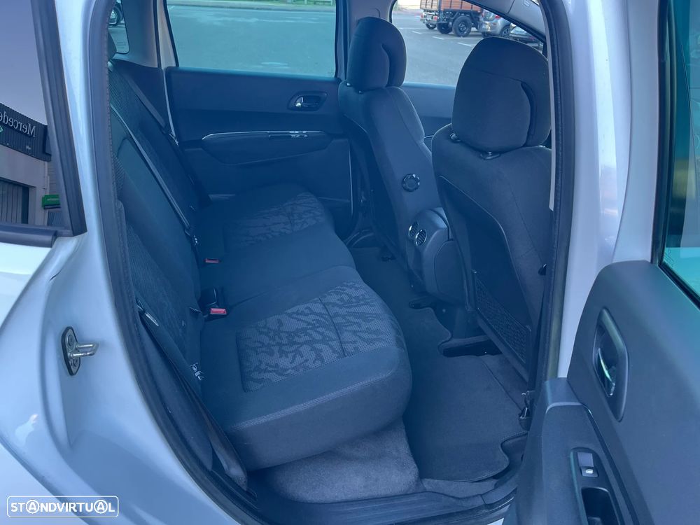 Peugeot 3008 2.0 HDi Hybrid4 - 14